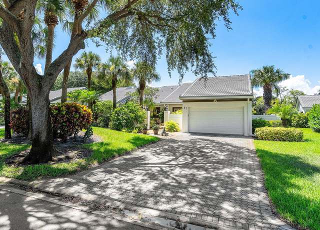 Property at 17 Clubhouse Ln, Boynton Beach, FL 33436, 3 beds, 2 baths