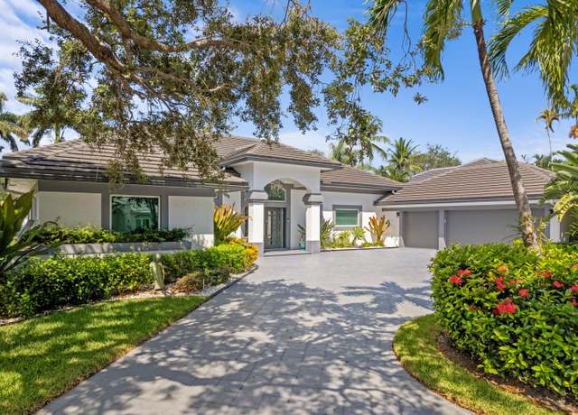 Property at 2701 Tecumseh Dr, West Palm Beach, FL 33409, 6 beds, 4.5 baths