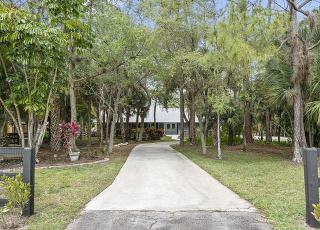 Property at 14831 Draft Horse Ln, Wellington, FL 33414, 4 beds, 4 baths