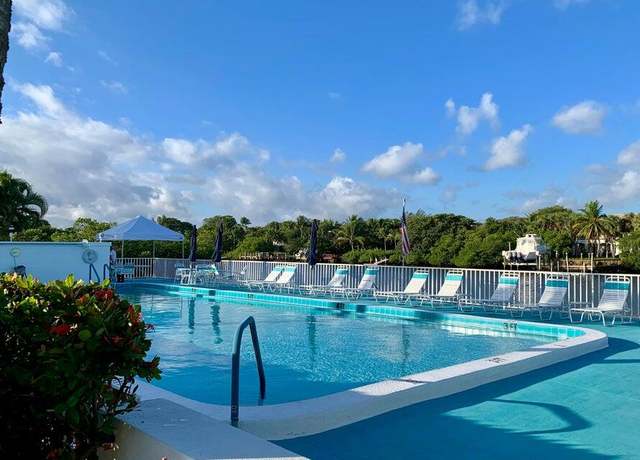 Property at 4001 S Ocean Blvd #304, South Palm Beach, FL 33480, 1 bed, 1 bath