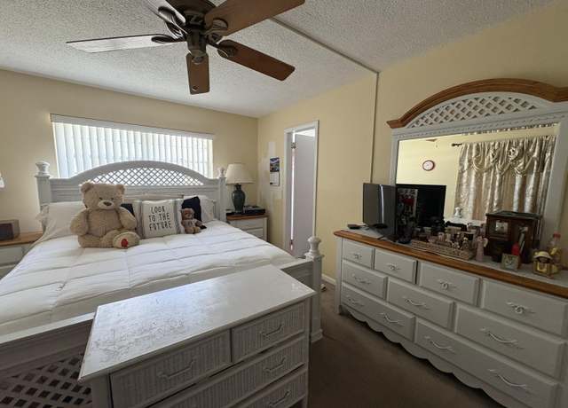 Property at 113 Windsor F, West Palm Beach, FL 33417, 1 bed, 1.5 baths
