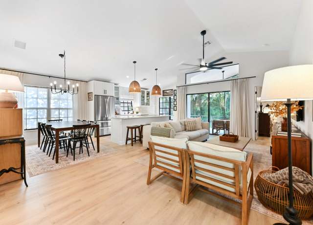 Property at 4810 Sherwood Forest Dr, Delray Beach, FL 33445, 3 beds, 2 baths