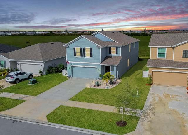 Property at 10782 SW Vasari Way, Port Saint Lucie, FL 34987, 4 beds, 2.5 baths