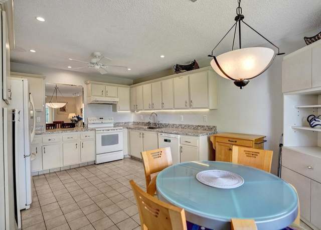 Property at 5368 Privet Pl Unit A, Delray Beach, FL 33484, 2 beds, 2 baths