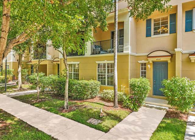 Property at 4557 Danson Way, Delray Beach, FL 33445, 3 beds, 2.5 baths