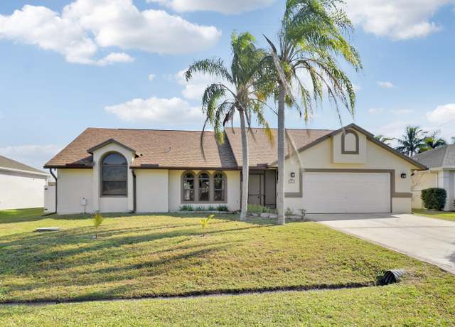 Property at 2213 SE Rock Springs Dr, Port Saint Lucie, FL 34952, 3 beds, 2 baths