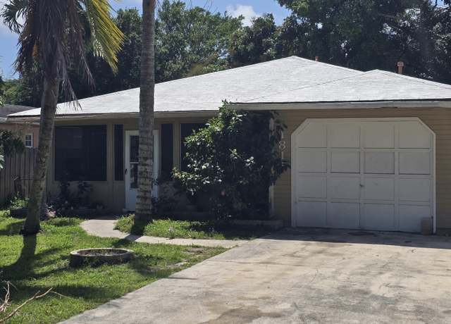 Property at 1811 Edgevale Rd, Fort Pierce, FL 34950, 4 beds, 2 baths
