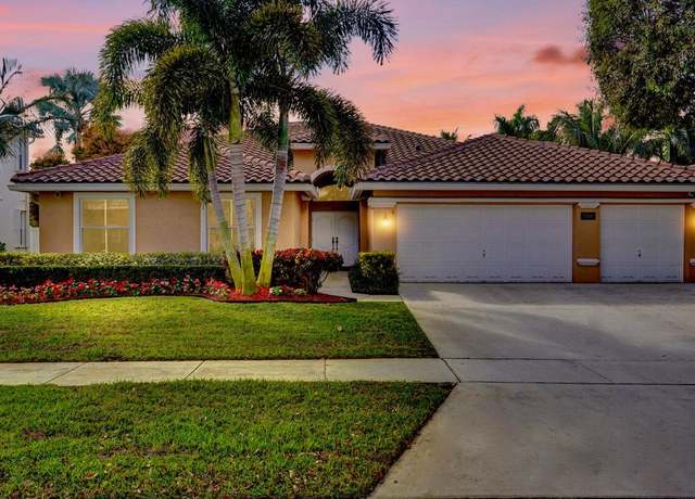 Property at 5568 Lake Shore Village Cir, Lake Worth, FL 33463, 4 beds, 2.5 baths