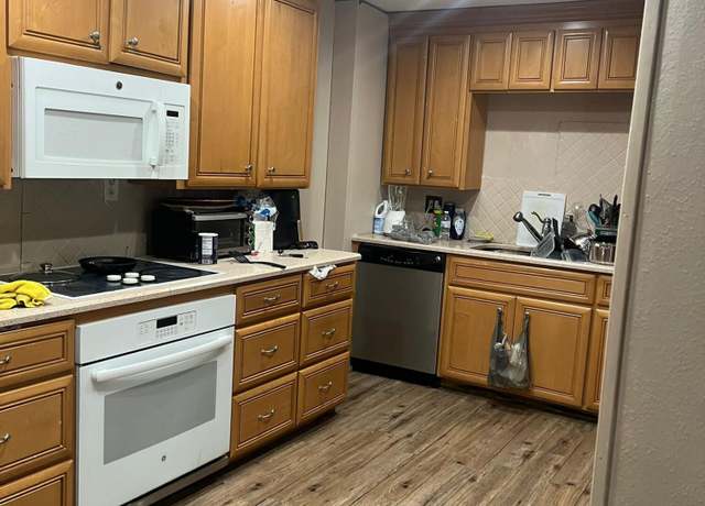 Property at 7672 Forest City Rd Unit B, Orlando, FL 32810, 3 beds, 2 baths