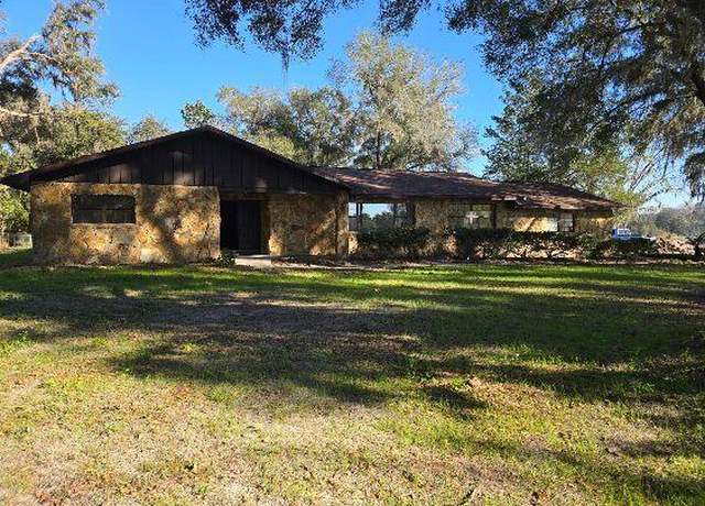Property at 6144 Neff Lake Rd, Brooksville, FL 34601, 3 beds, 3 baths