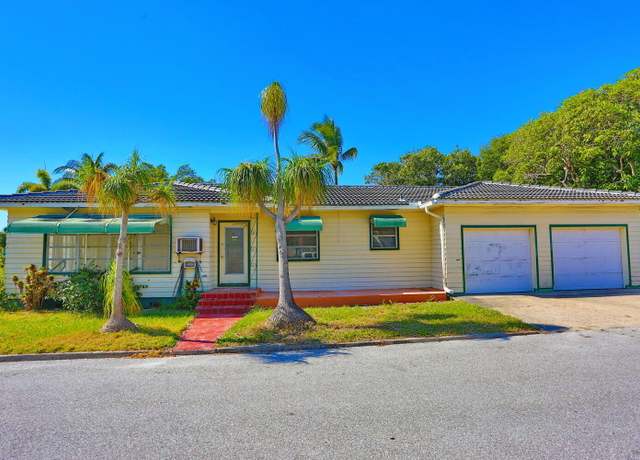 Property at 801 S Palmway, Lake Worth Beach, FL 33460, 3 beds, 2.5 baths
