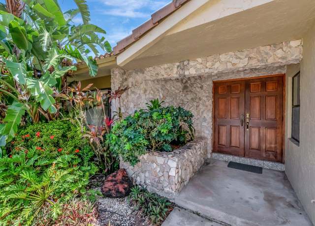 Property at 21634 Sonoma Ct, Boca Raton, FL 33433, 3 beds, 2 baths