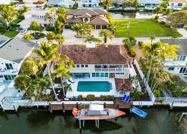 Property at 937 Fern Dr, Delray Beach, FL 33483, 4 beds, 3.5 baths