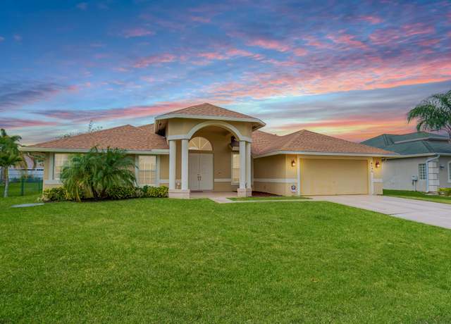 Property at 6496 NW Groveland Ter, Port Saint Lucie, FL 34986, 5 beds, 3 baths