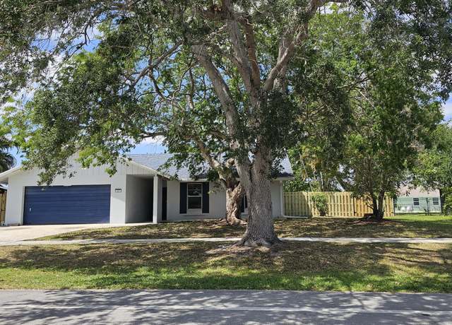 Property at 357 La Mancha Ave, Royal Palm Beach, FL 33411, 3 beds, 2 baths