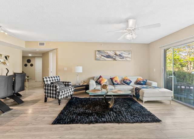 Property at 4167 Haverhill Rd #1114, West Palm Beach, FL 33417, 3 beds, 2 baths