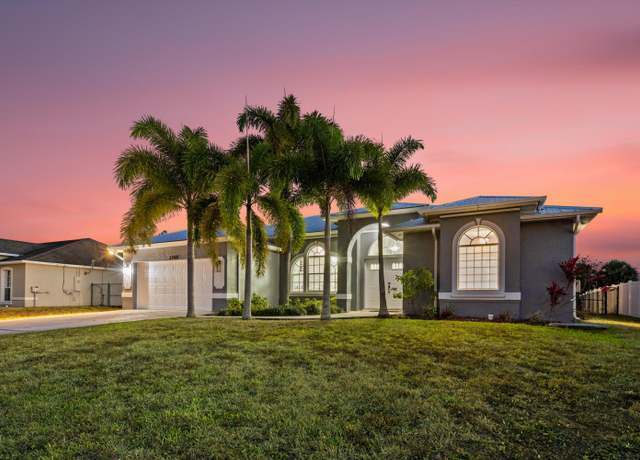 Property at 2348 SW Webster Ln, Port Saint Lucie, FL 34953, 3 beds, 2.5 baths