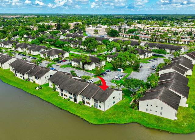 Property at 7618 Tahiti Ln #201, Lake Worth, FL 33467, 3 beds, 2 baths