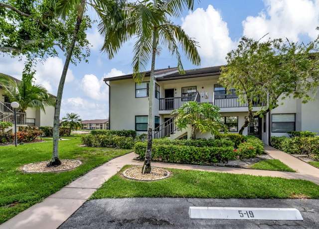 Property at 7618 Tahiti Ln #201, Lake Worth, FL 33467, 3 beds, 2 baths