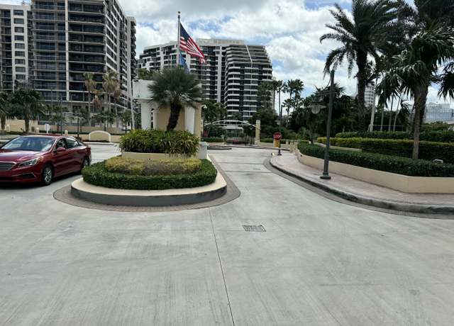 Property at 888 Brickell Key Dr #1912, Miami, FL 33131, 2 beds, 2.5 baths