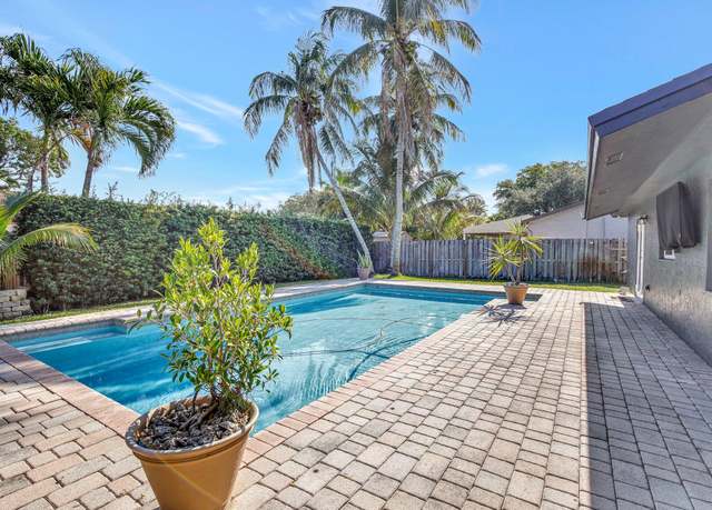 Property at 11536 SW 55th Ct, Cooper City, FL 33330, 3 beds, 2 baths