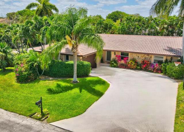 Property at 22740 Bella Rita Cir, Boca Raton, FL 33433, 4 beds, 2.5 baths