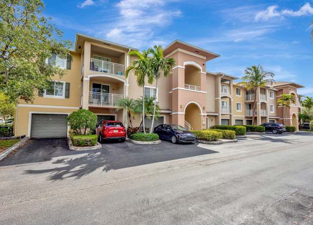 Property at 6510 Emerald Dunes Dr #302, West Palm Beach, FL 33411, 2 beds, 2 baths