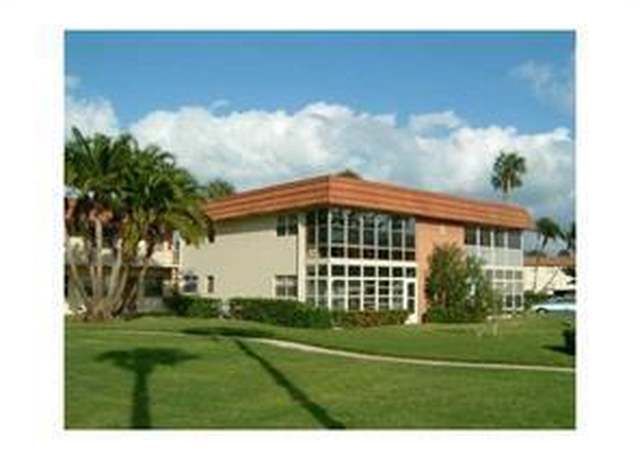 Property at 5 Vista Palm Ln #105, Vero Beach, FL 32962, 1 bed, 1.5 baths