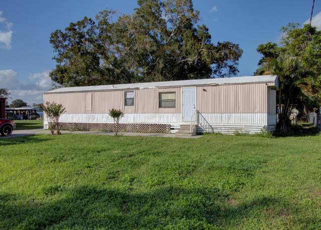 Property at 3247 SE 27th St, Okeechobee, FL 34974, 2 beds, 1 bath