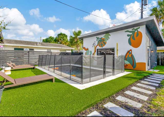 Property at 1310 Worthington St, West Palm Beach, FL 33401, 2 beds, 2 baths