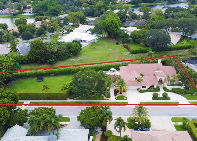 Property at 7351 Valencia Dr, Boca Raton, FL 33433, 5 beds, 4.5 baths