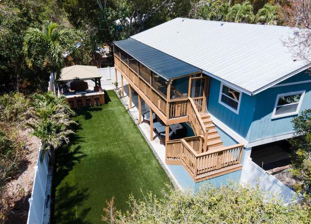 Property at 112 Peace Ave, Tavernier, FL 33070, 4 beds, 2 baths