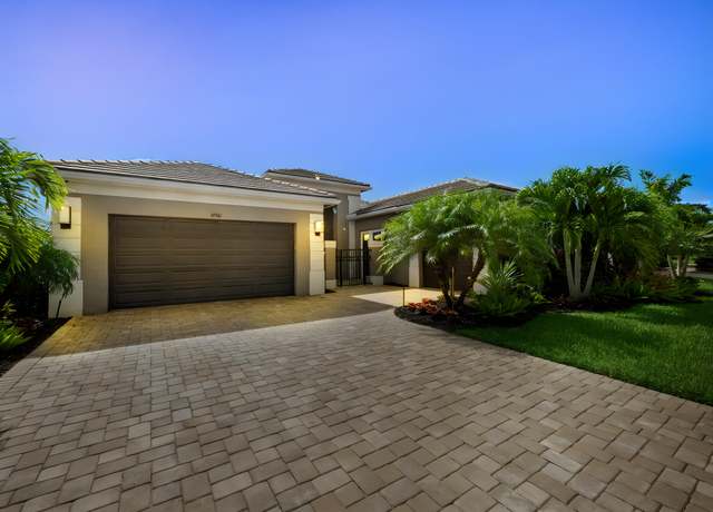Property at 11961 SW Chestnut Grove Dr, Port Saint Lucie, FL 34987, 3 beds, 3.5 baths