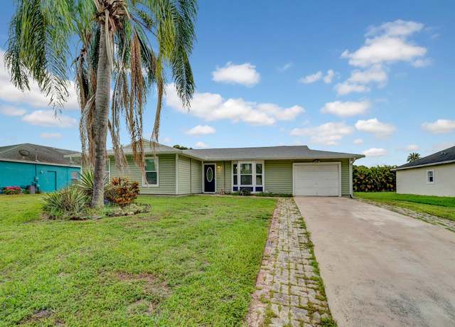 Property at 1918 SE Cheltenham St, Port Saint Lucie, FL 34983, 3 beds, 2 baths