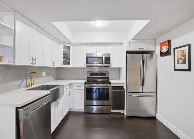 Property at 4065 Village Dr Unit B, Delray Beach, FL 33445, 3 beds, 3 baths