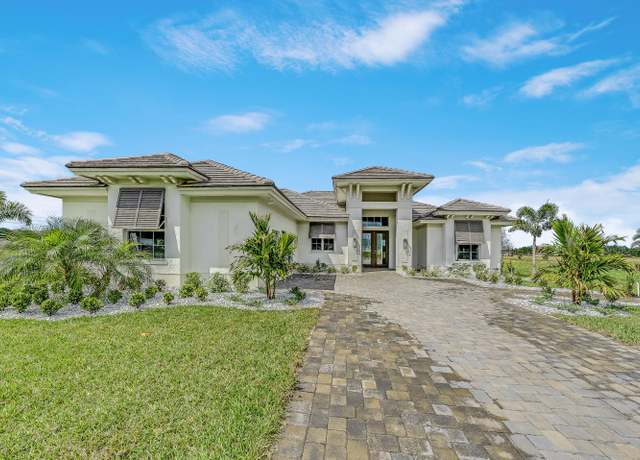 Property at 5763 Bent Pine Sq, Vero Beach, FL 32967, 3 beds, 2.5 baths