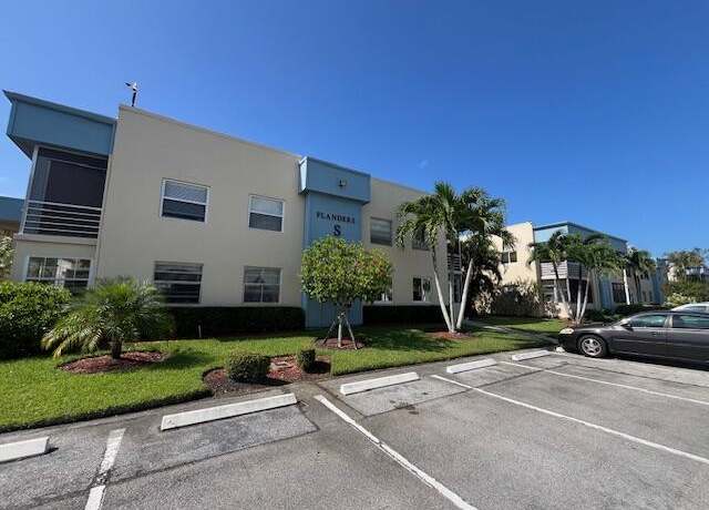 Property at 897 Flanders S #897, Delray Beach, FL 33484, 2 beds, 2 baths