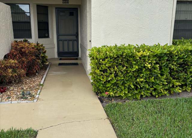 Property at 5881 Parkwalk Dr, Boynton Beach, FL 33472, 2 beds, 2 baths