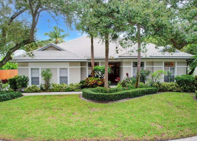 Property at 2773 Hampton Cir S, Delray Beach, FL 33445, 4 beds, 3 baths