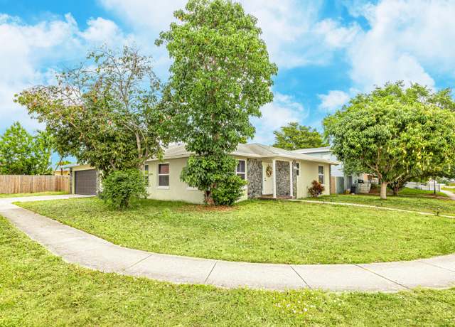 Property at 1518 Lee Ct, Lake Worth, FL 33461, 3 beds, 2 baths
