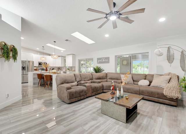 Property at 298 Las Palmas St, Royal Palm Beach, FL 33411, 3 beds, 2 baths