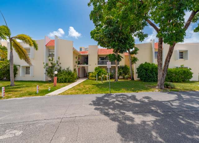 Property at 628 NW 13th St #11, Boca Raton, FL 33486, 3 beds, 2 baths