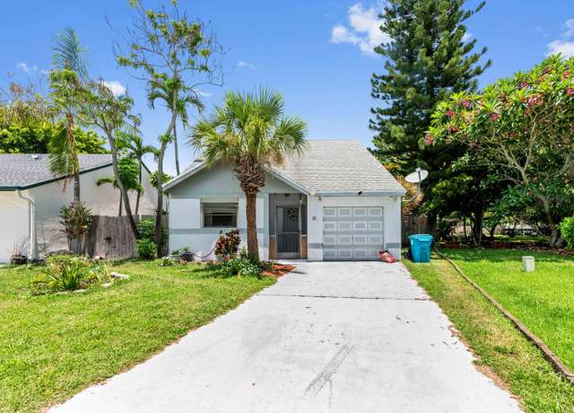 Property at 21 Peachtree Pl, Boynton Beach, FL 33436, 3 beds, 2 baths