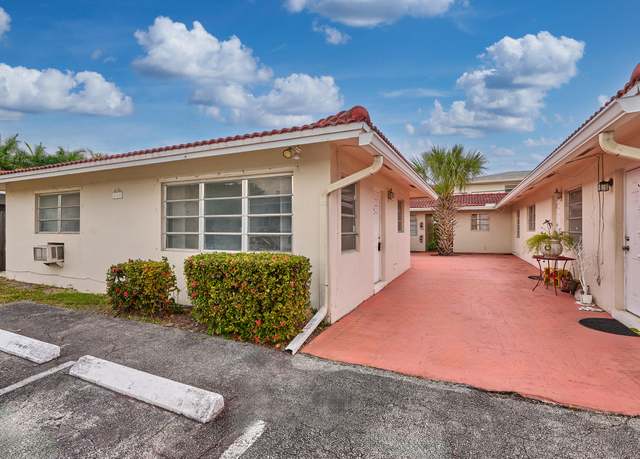 Property at 1140 NE 24 Ave Unit 1-4, Pompano Beach, FL 33062, 4 baths