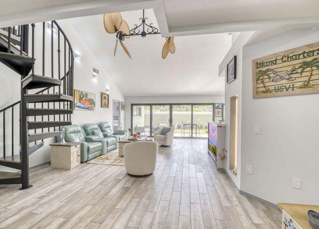 Property at 106 Sand Pine Dr, Jupiter, FL 33477, 3 beds, 2 baths