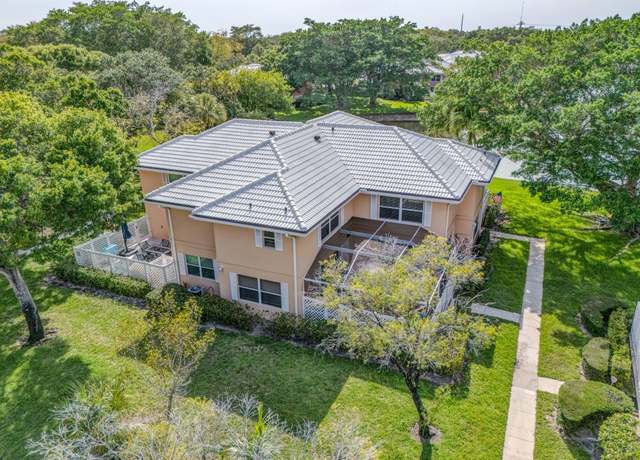 Property at 3110 Kingston Ct, West Palm Beach, FL 33409, 2 beds, 2.5 baths