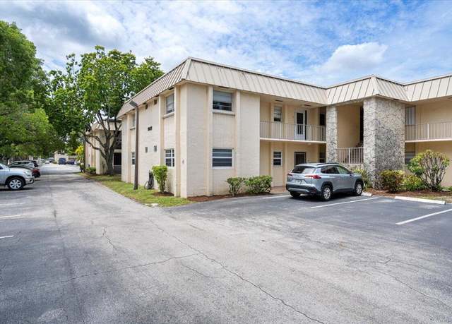 Property at 10821 N Military Trl #3, Palm Beach Gardens, FL 33410, 2 beds, 2 baths