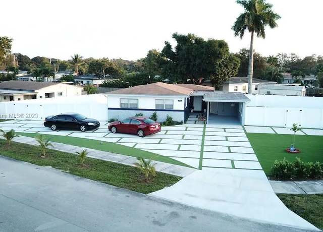 Property at 3240 SW 17th St, Fort Lauderdale, FL 33312, 3 beds, 2 baths