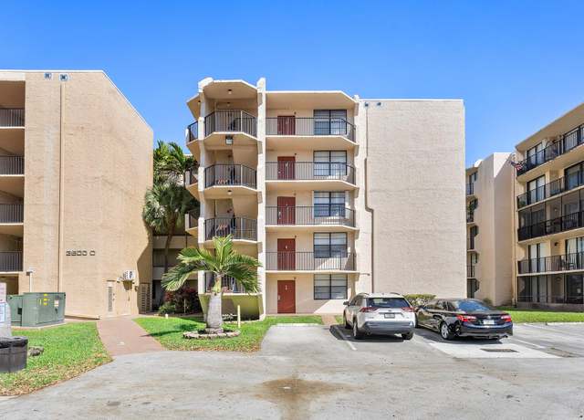 Property at 3500 Blue Lake Dr #305, Pompano Beach, FL 33064, 2 beds, 2 baths