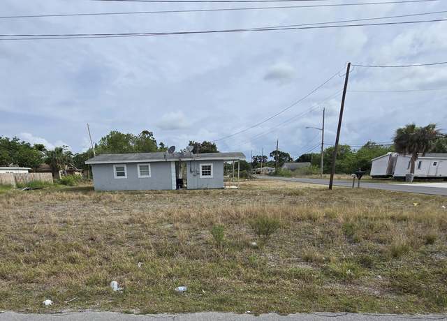 Property at 2520 42nd Pl, Vero Beach, FL 32967